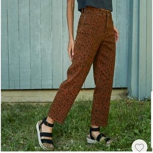 Womens leopard ankle pants